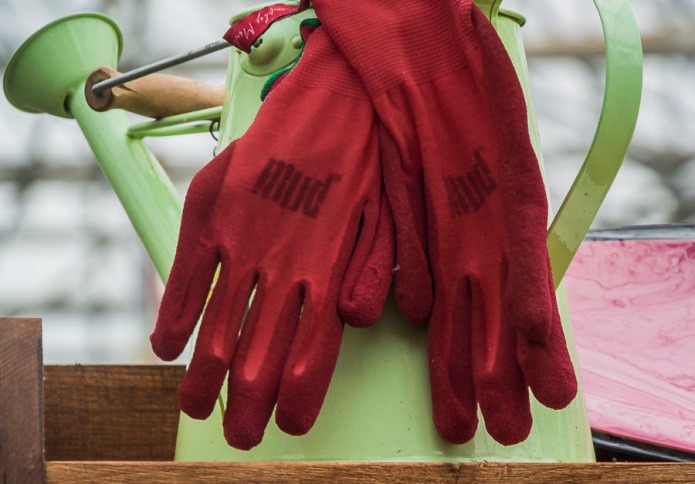 Gloves and watering can.